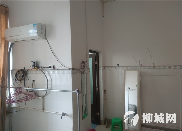 柳城中學門口單間出租