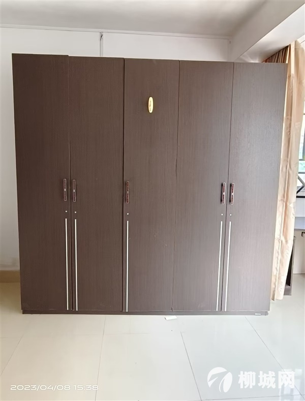 柳城花苑2樓二房兩廳家具家電齊全